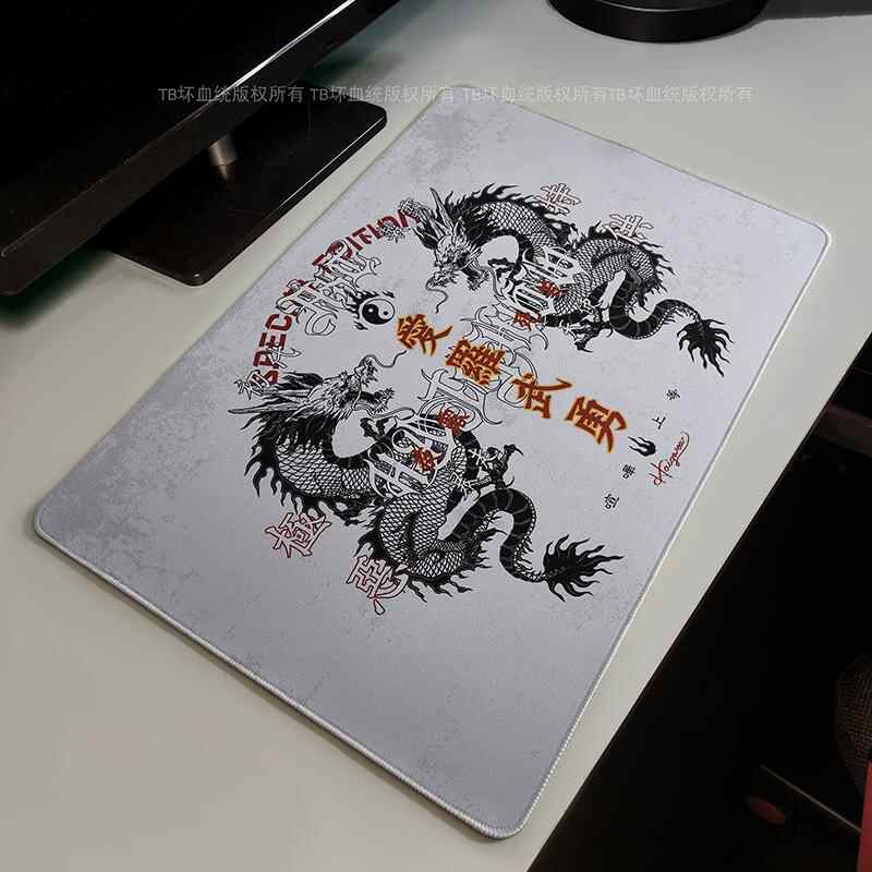 レトロドラゴンタリスマンマウスパッド邪悪な憎しみゴシップフォ - Gaming Accessories For Gaming Desk のレビューと価格
